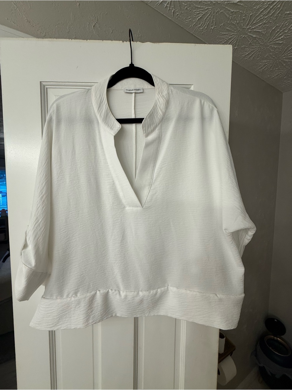 Calvin Klein White Dolman Split V-Neck Textured Tunic